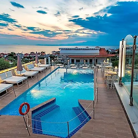 Anny Residences & Hotel 2*
